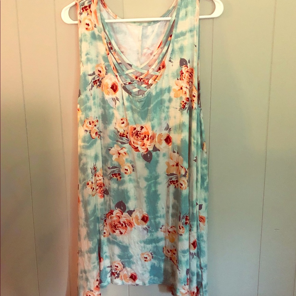 Plus size waterfall tank